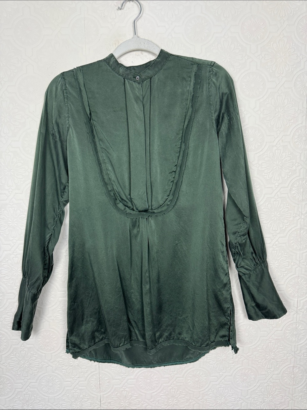 Nili Lotan 100% Silk Blouse‎ Green Long Sleeve Tunic Top Size Small Quiet Luxury